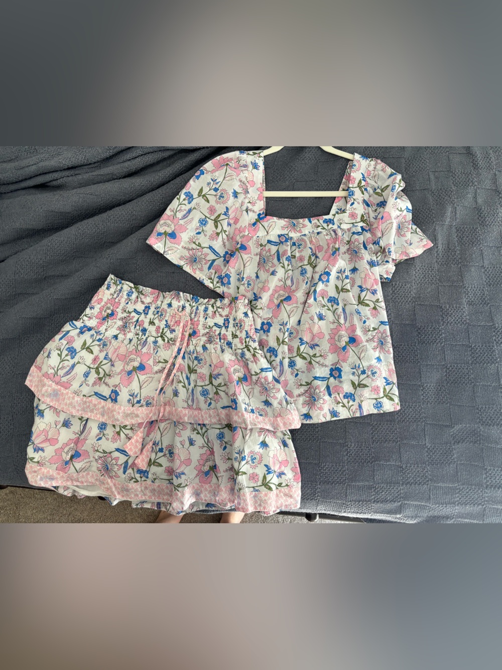 Vineyard Vines White Floral Smocked Top and Skirt Set
